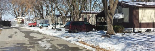 Villa Village: 2404 N 8th St, Red Oak, IA 51566